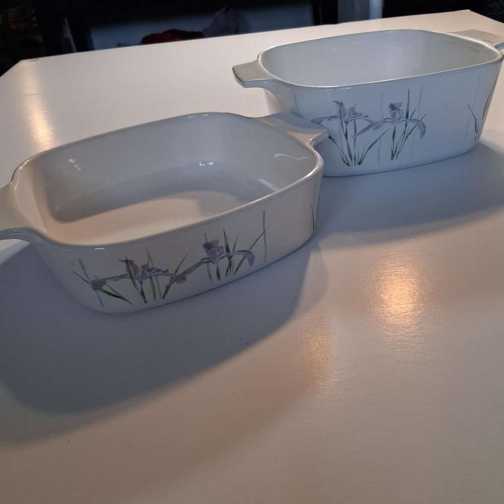 Vintage Corning ware Shadow Iris pattern baking dishes casserole dish floral